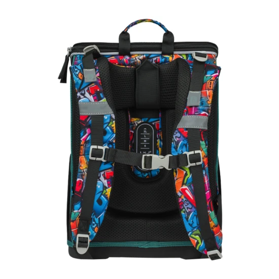 Školská taška Zippy Skatepark– ergonomická taška s originálnym dizajnom, výklopným otváraním a reflexnými prvkami