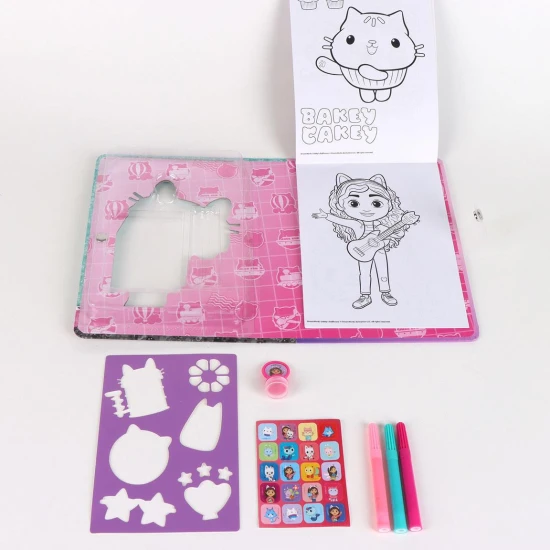 Kreatívna kniha Gabby's Dollhouse – omaľovánky a tvorivá zábava pre deti