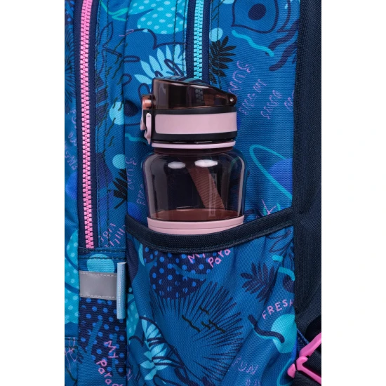 Školská taška Coolpack Prime Stitch Blue s dvoma priehradkami a polstrovanými ramennými popruhmi.