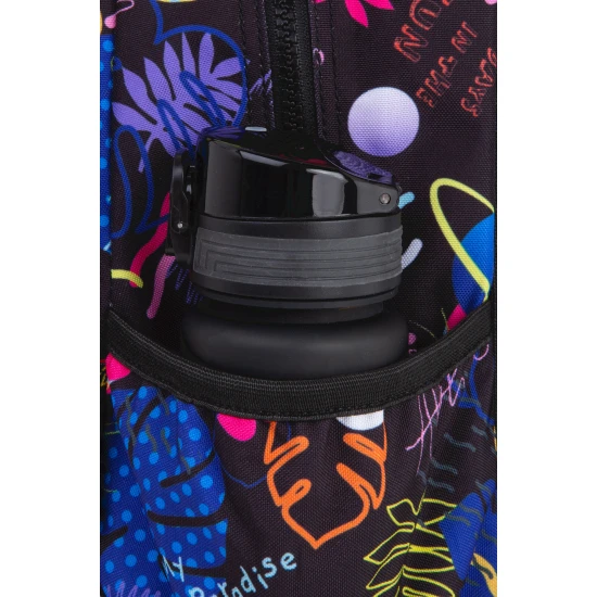 Školská taška Coolpack Prime Stitch Black s dvoma priehradkami a polstrovanými ramennými popruhmi.