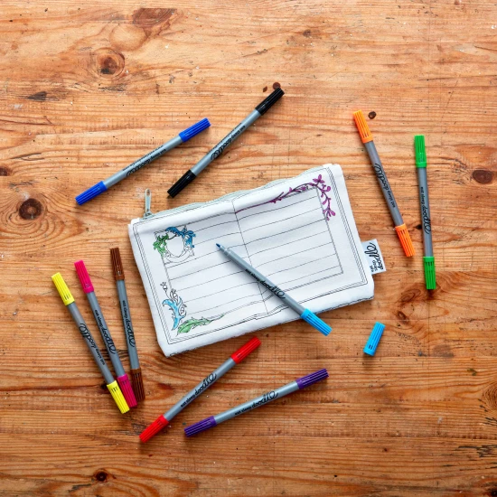 Peračník Fairytale & legends na vyfarbovanie s fixkami eatsleepdoodle