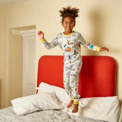 Pyžamo na vyfarbenie Fairytales & legends Vymaľuj a oper 6-7 rokov