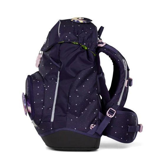 Školská taška Ergobag Prime Heaven reflexná pre deti, rastúci batoh s ekologickými materiálmi a ergonomickým dizajnom pre maximálny komfort a bezpečnosť.