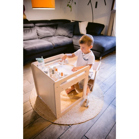 Montessori Set stolík a stolička Prírodný z brezového dreva – Family Nation FN-MONT-TS-NA