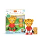 Glo Pals Sada Figúrka Daniel Tiger a 2 senzorické kocky do vody  – svietiaca hračka do vane pre deti.