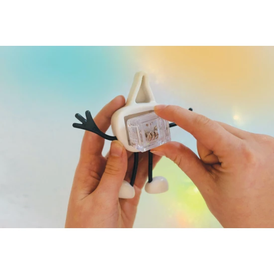 Glo Pals Sada Figúrka Party Pal a 2 senzorické kocky do vody  – svietiaca hračka do vane pre deti.