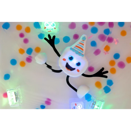 Glo Pals Sada Figúrka Party Pal a 2 senzorické kocky do vody  – svietiaca hračka do vane pre deti.