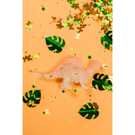 Glo Pals Senzorická fľaša Honey Bee: svietiaca hračka pre deti so žltým dizajnom.