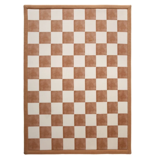 Detský koberec Squares pre bezpečné a pohodlné hranie.