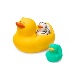 Kačička s kačiatkami do kúpeľa