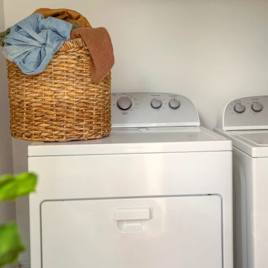 Hojdačka konvertibilná cestovná s melódiou Bella Teddy™ 0m+ do 9kg Ingenuity 11023-2