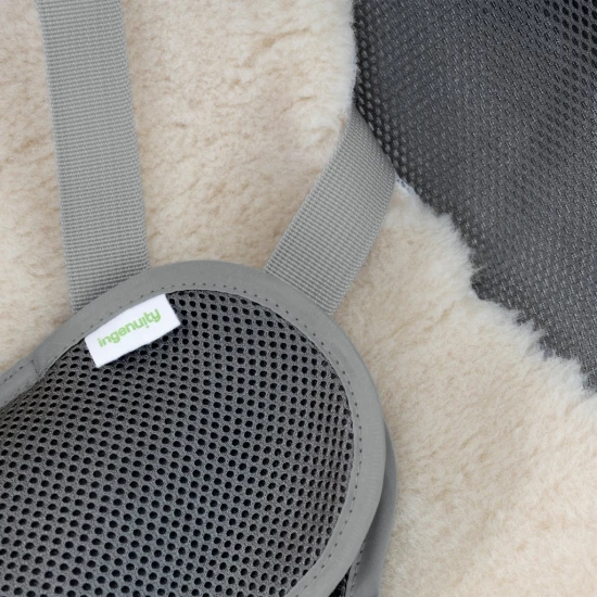 Hojdačka konvertibilná vibrujúca s melódiou Every Season™ Chic Boutique™ 0m+ do 9 kg Ingenuity 17104-2