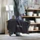 Lehátko masážne vibrujúce s melódiou Happy Belly™ Rock-to-Bounce Chambray 0m+ do 9kg Ingenuity 16854-2