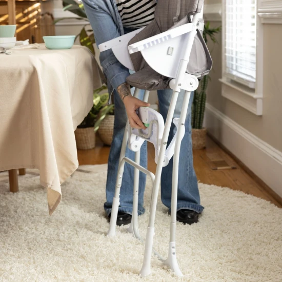 Stolička jedálenská skladacia Sun Valley™ Grey 6m+ do 15 kg Ingenuity 16990-1
