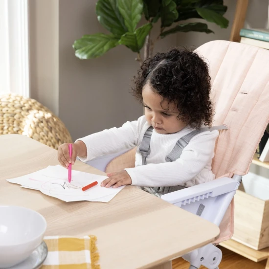 Stolička jedálenská skladacia Sun Valley™ Pink 6m+ do 15 kg Stolička jedálenská skladacia Sun Valley™ Pink 6m+ do 15 kg Ingenuity 16989-1
