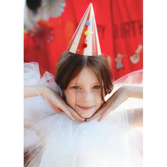 Párty klobúčiky pre malých narodeninových oslávencov.