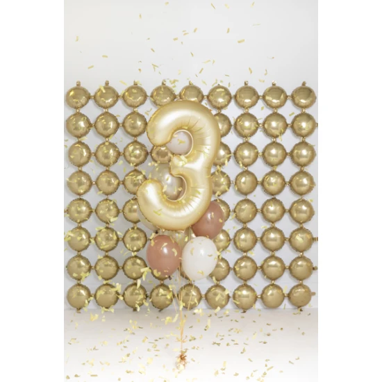 Elegantný balón na 3. narodeniny – v hlavnej úlohe zlatá
