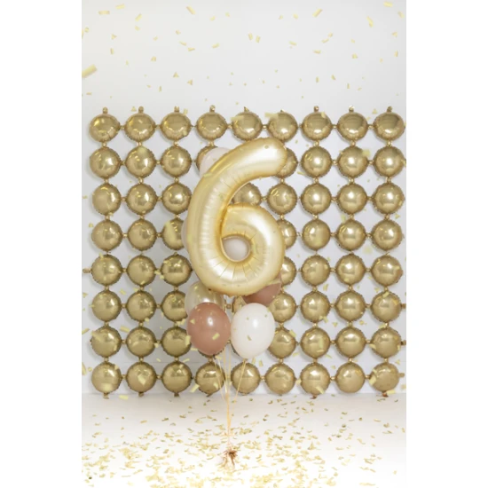 Elegantný balón na 6. narodeniny – v hlavnej úlohe zlatá