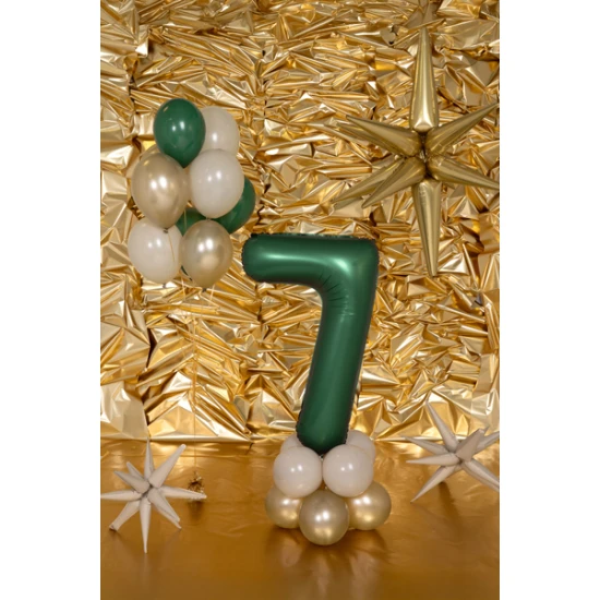 Elegantný balón na 7. narodeniny – fľašková zelená v hlavnej úlohe