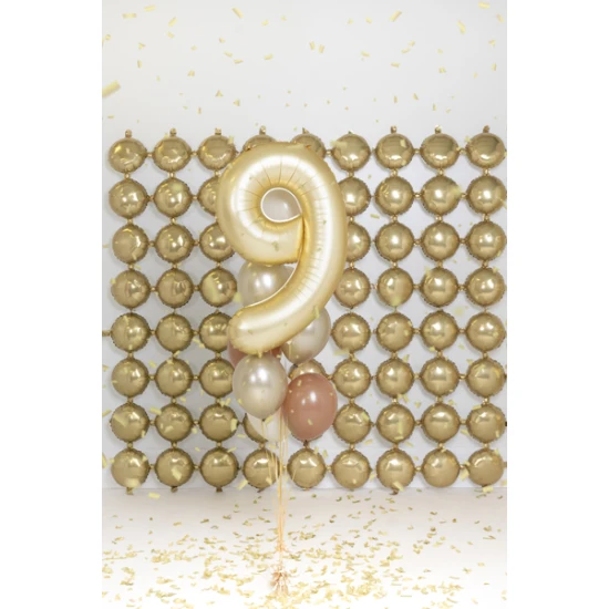 Elegantný balón na 9. narodeniny – v hlavnej úlohe zlatá