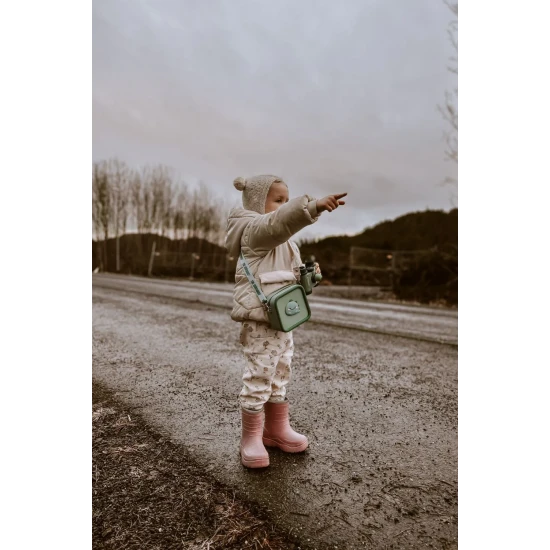 Silikónová taška pre bezpečné prenášanie fotoaparátu.