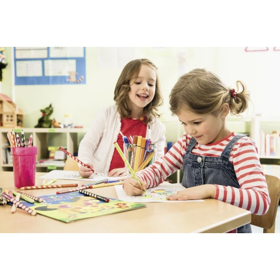 Pastelky trojhranné Pre pravákov 12 ks