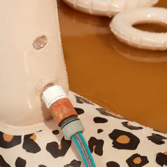 Nafukovací bazén so šmykľavkou Swim Essentials Beige Leopard 210 × 150 cm s rozstrekovačom