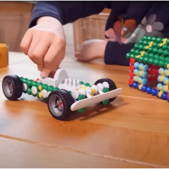 Stavebnica pre deti Kvído Playstix – viac ako 21 modelov, 150 dielikov, tvorivá hra od Albi