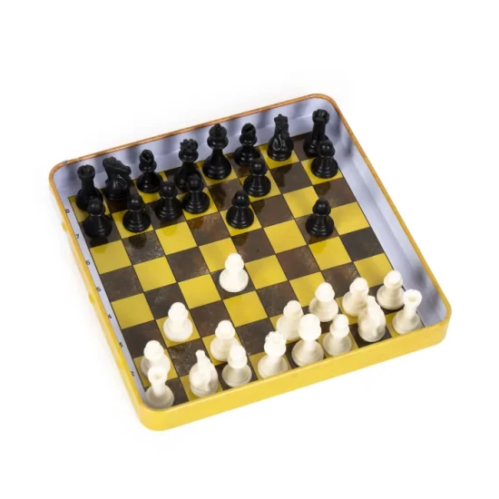 Magnetické Šachy je ideálna hra na cestovanie a dovolenky.