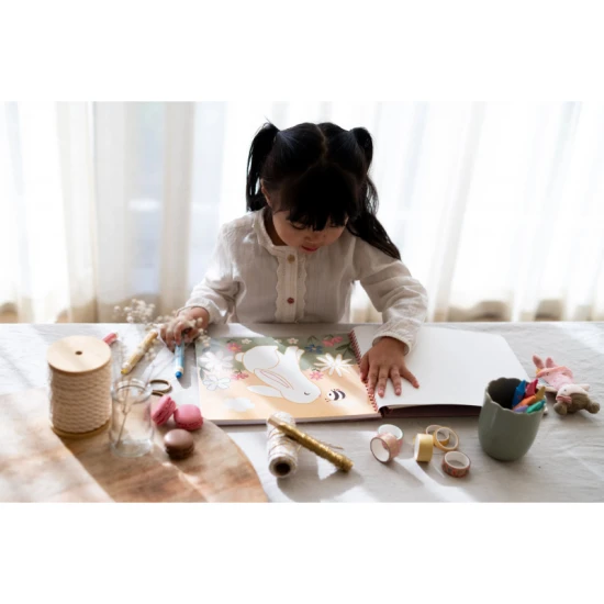 Omaľovánky s pastelkami Little Dutch Záhrada Rosa pre deti