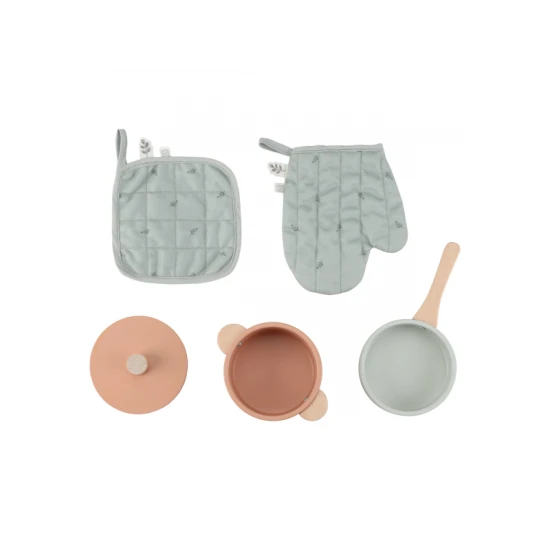 Drevená kuchynka Little Dutch pre deti – realistická hračka na varenie a pečenie