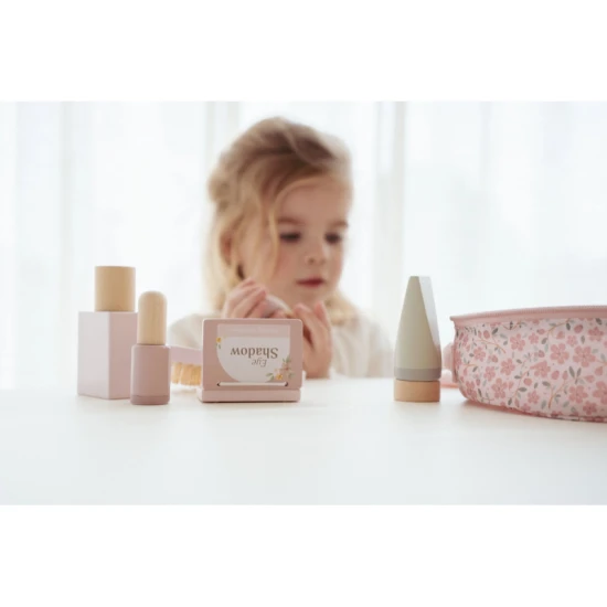 Kozmetická taštička s príslušenstvom Pink