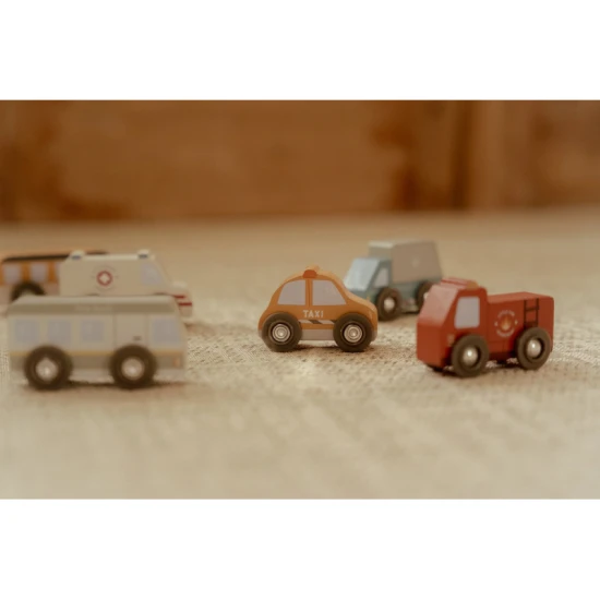 Sada drevených autíčok