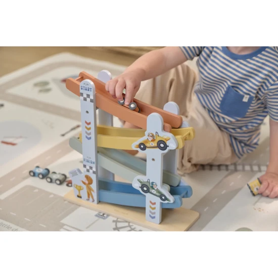 Závodná dráha blue Little dutch: Drevená kocka s aktivitami pre deti