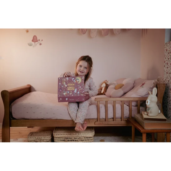 Detský projektor Little Dutch Pink – rozprávkové príbehy na premietanie s 12 kotúčmi a ilustrovanou knižkou