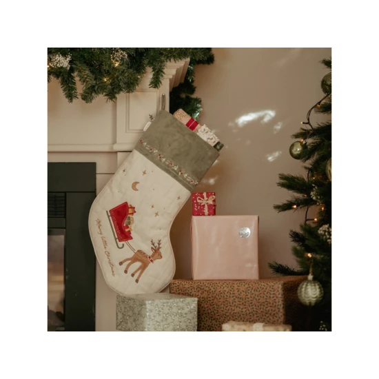 Vianocna pancucha Little Dutch z presivanej latky s vysivkou soba a saní – dekoracia na krb alebo dvere