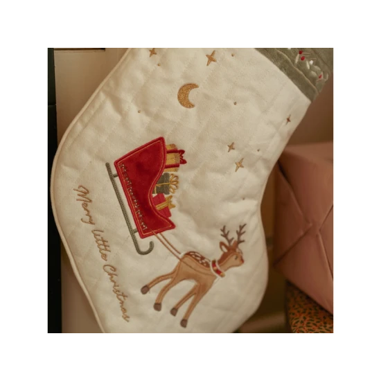 Vianocna pancucha Little Dutch z presivanej latky s vysivkou soba a saní – dekoracia na krb alebo dvere