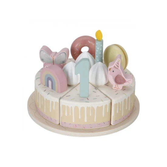 Narodeninová torta nesmie chýbať na žiadnej oslave.