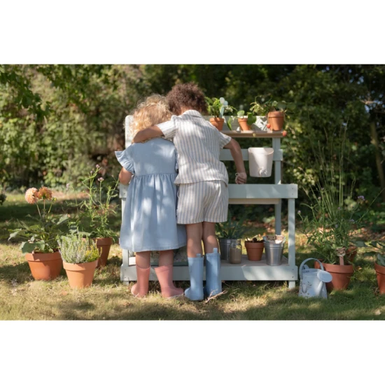 Kuchynka vonkajšia drevená