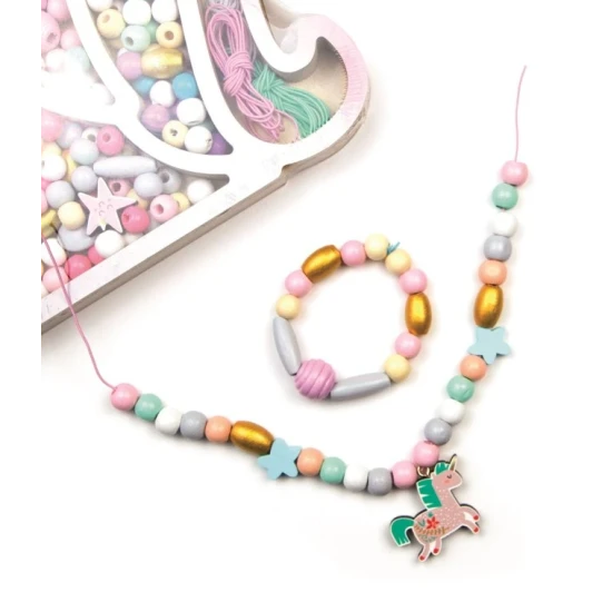 Koráliky Jednorožec – drevená tvorivá sada pre deti v škatuľke v tvare jednorožca