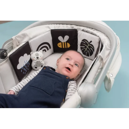 Obojstranná textilná knižka pre najmenších do kočíka, postieľky aj na hraciu deku.