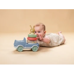 Nákladiak s pyramídou Bunny