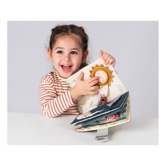 Taf Toys: Kreatívna knižka s aktivitami pre deti od 18 mesiacov