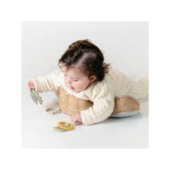 Vankúšik pre prvé pohyby na brušku