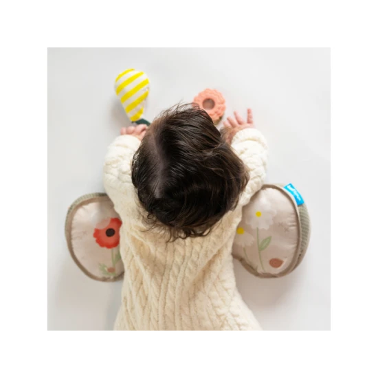 Vankúšik pre prvé pohyby na brušku