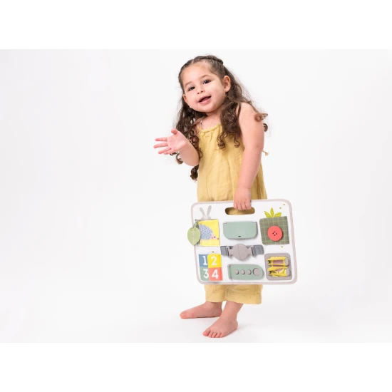 Hrací pultík s množstvom aktivít určený pre deti od 18 mesiacov.