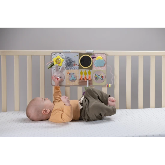 Interaktívny hrací pult s hudbou, svetielkami a krásnymi motívmi zo života na záhrade.