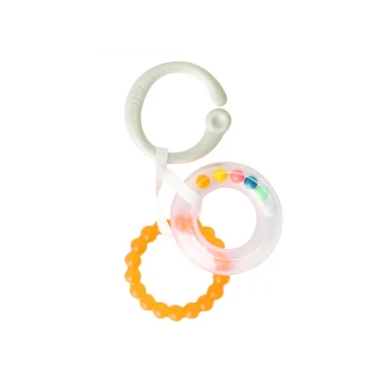 Úžasný darčekový box obsahuje špeciálne navrhnutú sadu hračiek pre novorodencov. Ideálny darček od narodenia!