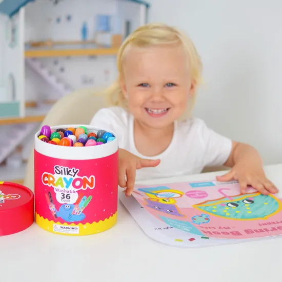 Farebné jemné umývateľné voskovky pre deti v praktickom boxe – 36 kusov