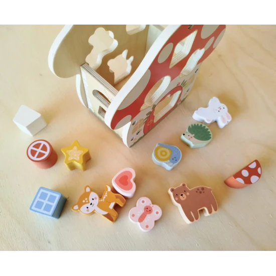 Drevená vkladačka Tvary Domček s 12 farebnými tvarmi pre deti